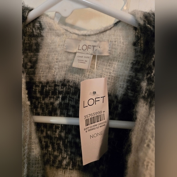 NWT | LOFT | Buffalo Check Wrap | One Size | Black and White - Picture 7 of 8